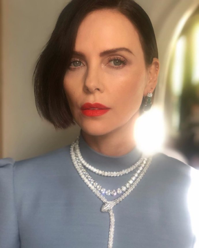 ladygaga91届奥斯卡红毯,麦粒ladygaga