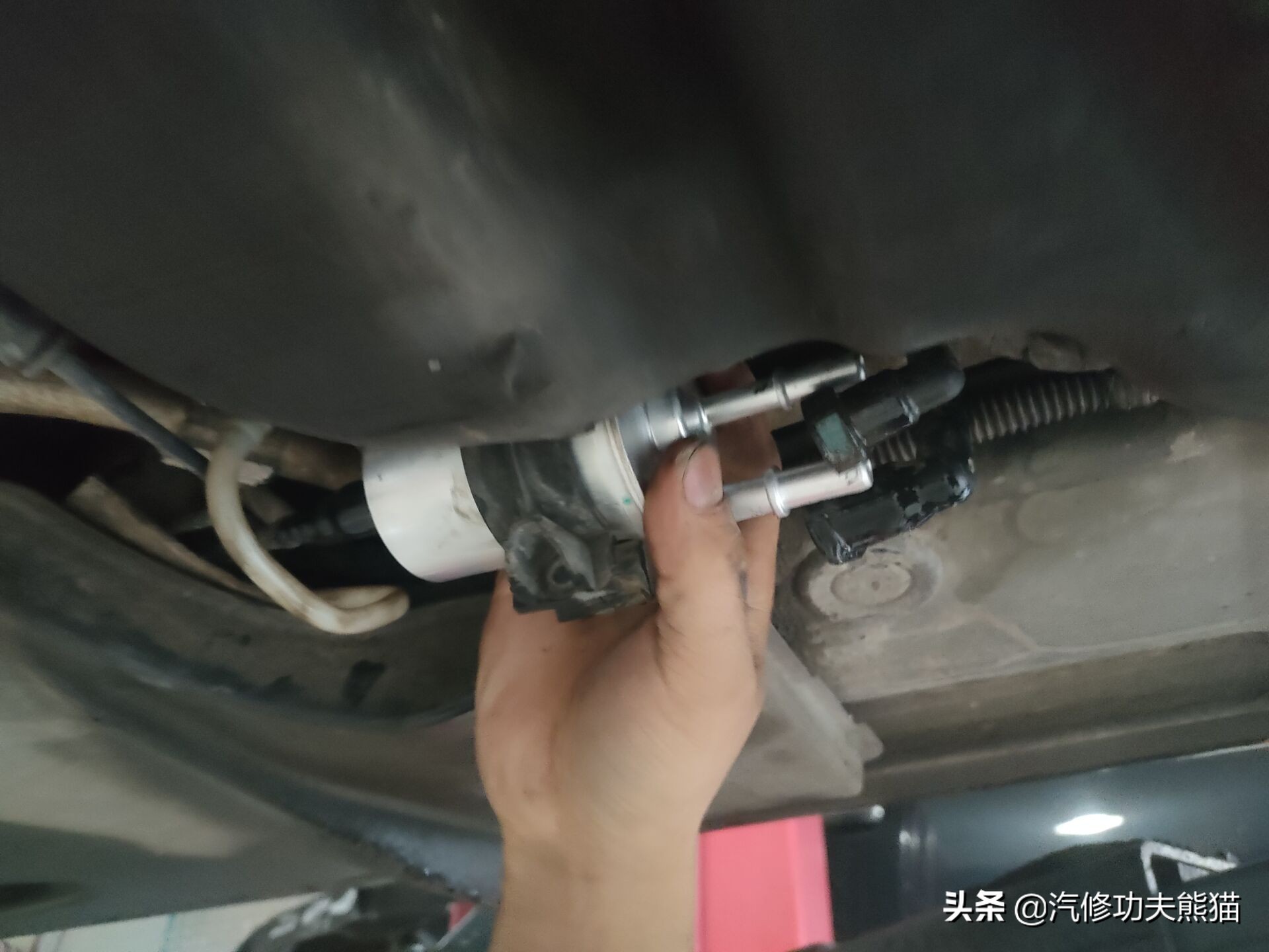 大众夏朗烧机油用什么燃油宝,2012款夏朗2.0t烧机油怎么处理