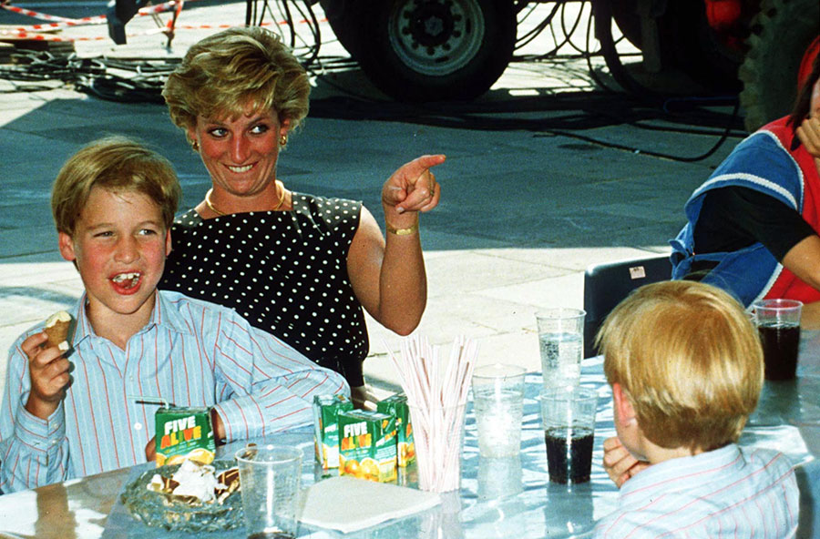 英国王室每天吃什么最好,揭秘英国王室饮食禁忌和偏爱