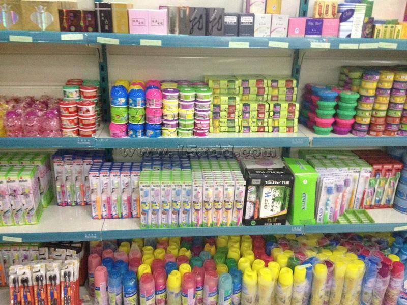 在菜市场开个两元店赚钱吗,干两元店赚不赚钱