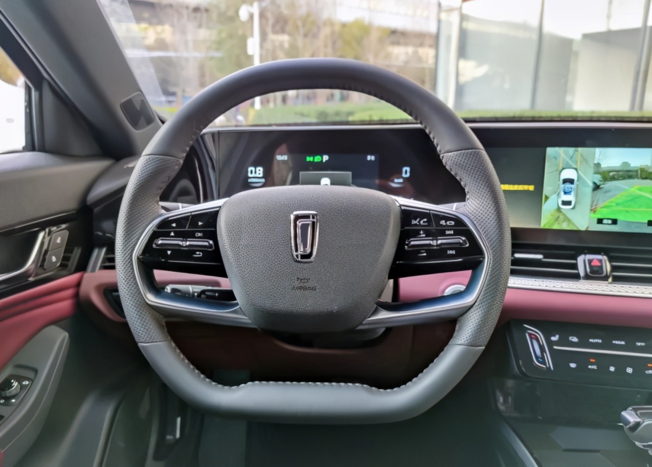 颜值竟然不输bba车型,颜值不输bba这台suv让你赚足回头率