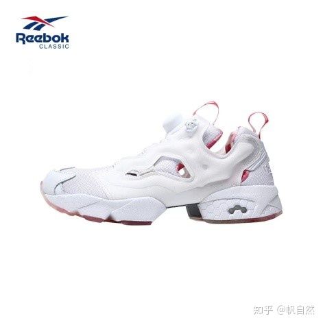 旅行穿衣搭配推荐,旅行中怎么穿才好看呢