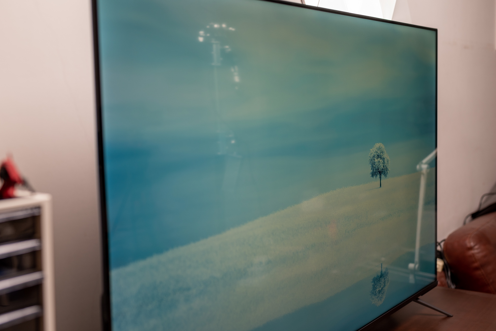 新电视装好之后要怎样才能开机,新电视到了怎么安装