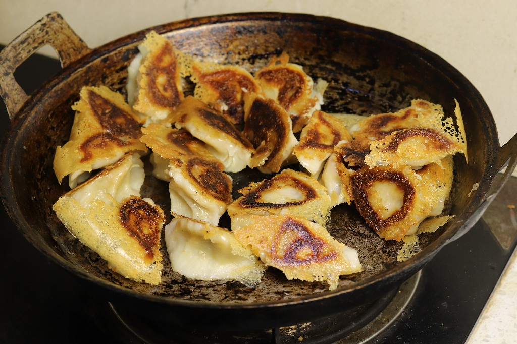 吃剩下的饺子馅怎么做,吃剩下的饺子怎么做好吃