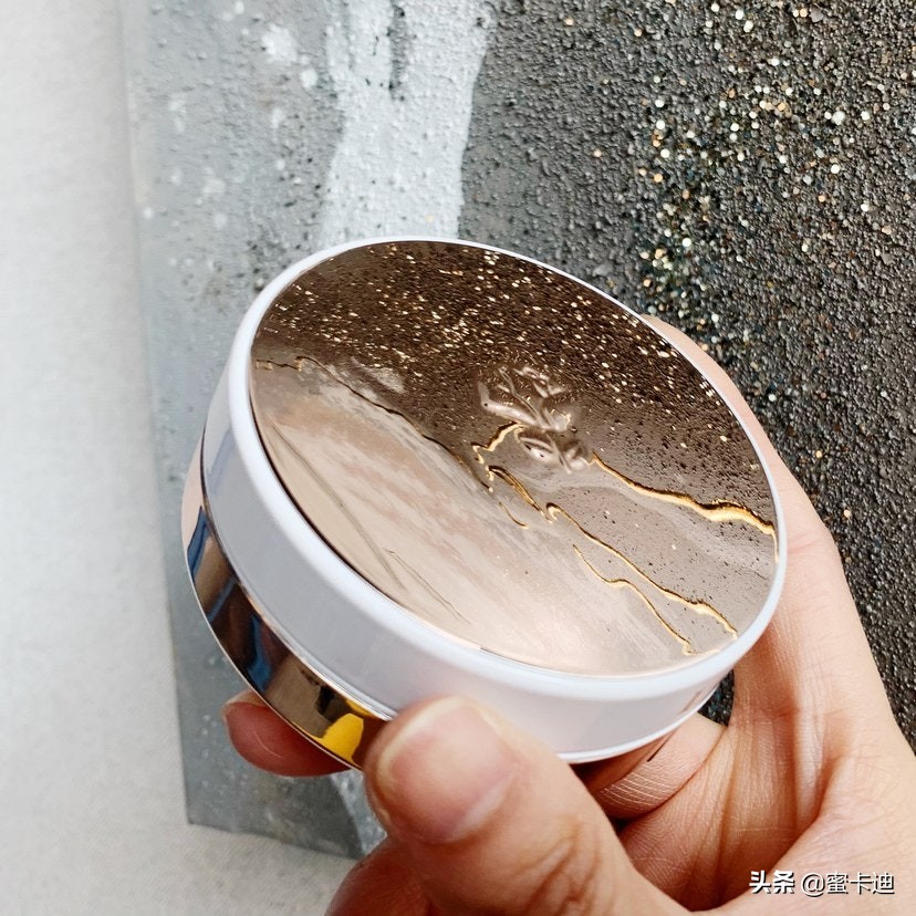 大牌遮瑕粉饼气垫二合一推荐,气垫粉饼遮瑕持久不脱妆第一名