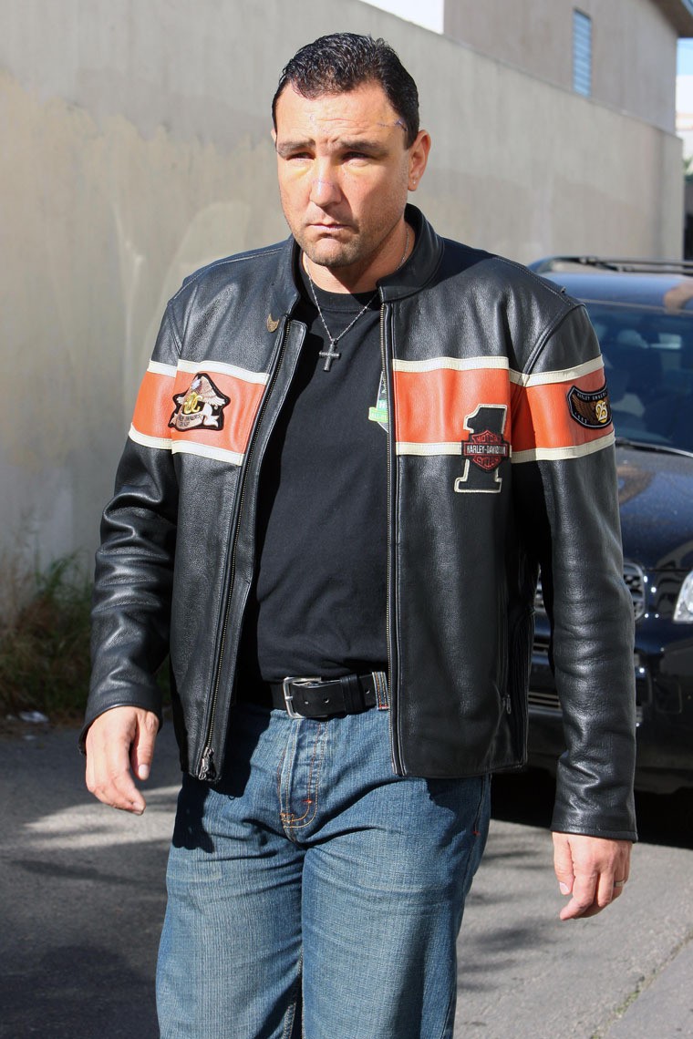 他是创下世界纪录的足坛大流氓，在电影中继续本色出演