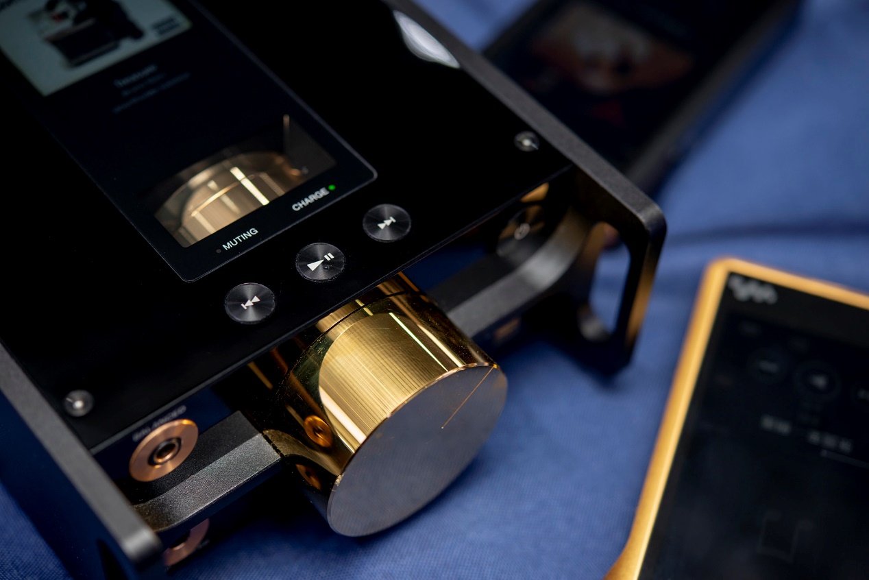 随身王者，强如台机，索六万DMP-Z1顶级音乐*放播**器品评