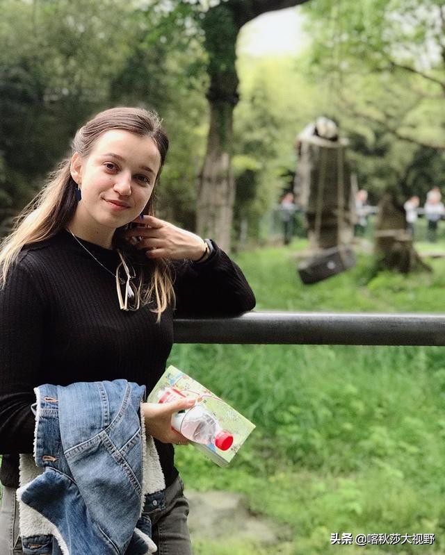 俄罗斯姑娘喜欢中国生活,俄罗斯女孩在中俄边境