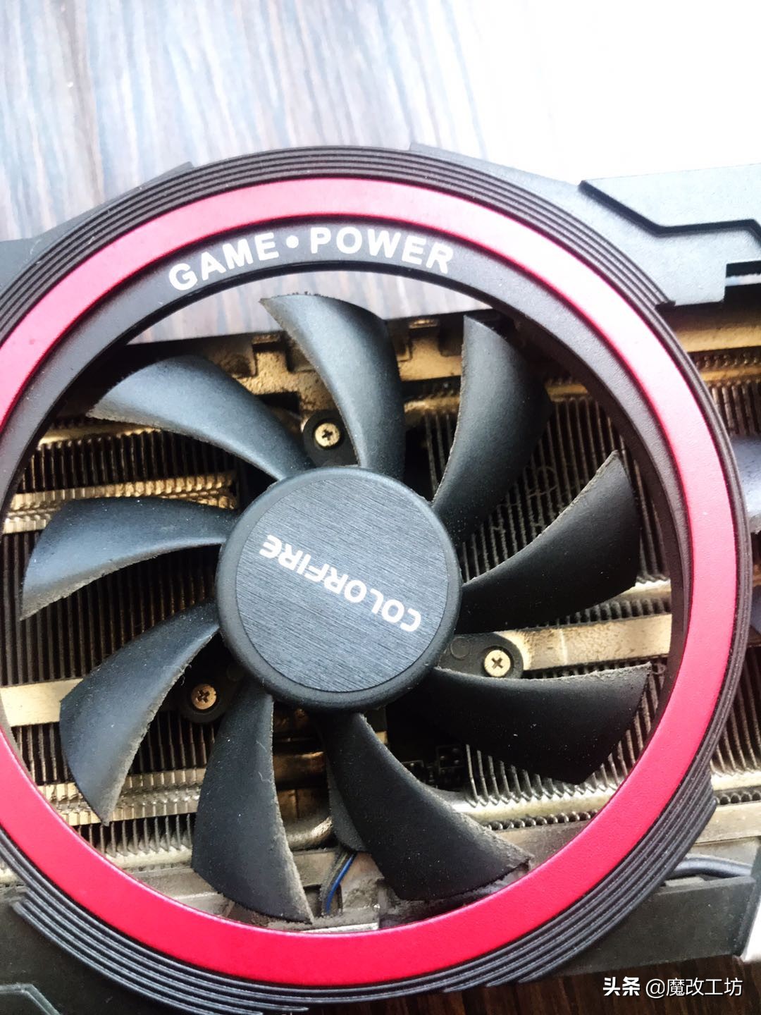 蓝宝石和七彩虹显卡差距大吗,蓝宝石5808g显卡价格