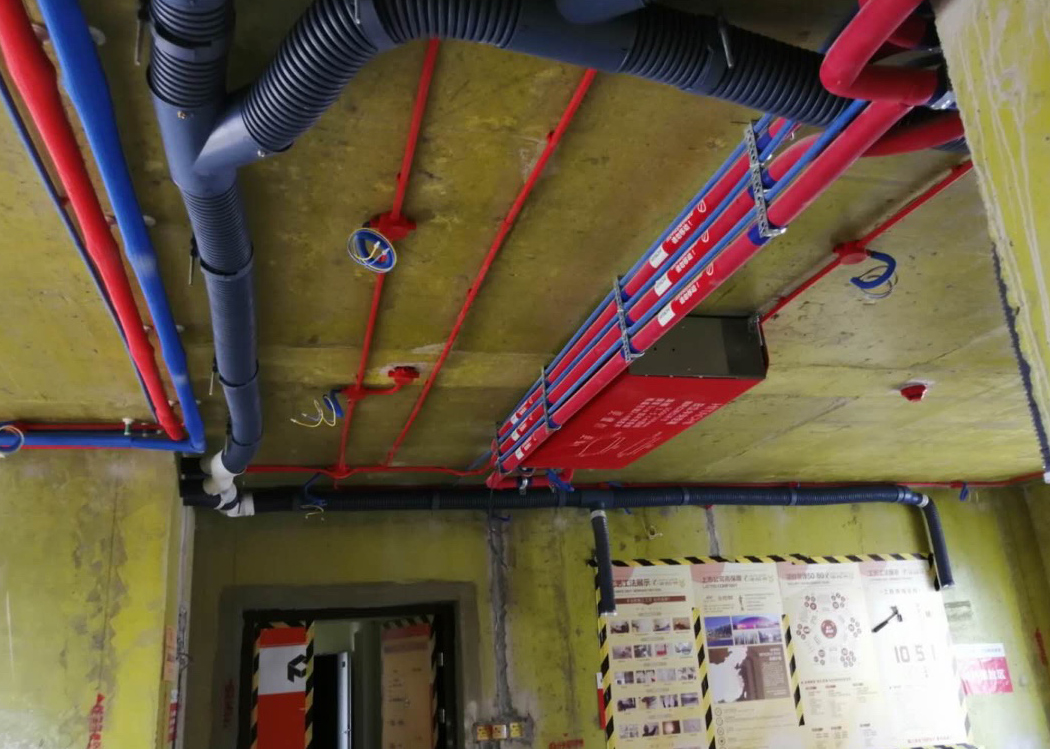 风管机一拖一和两台风管机的区别,风管机和挂机有什么区别呢