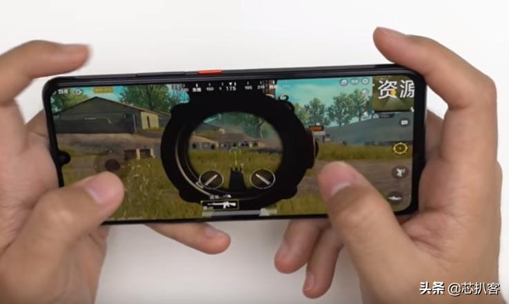 iqoo有物理外挂吗,iqoo全套游戏外设实测