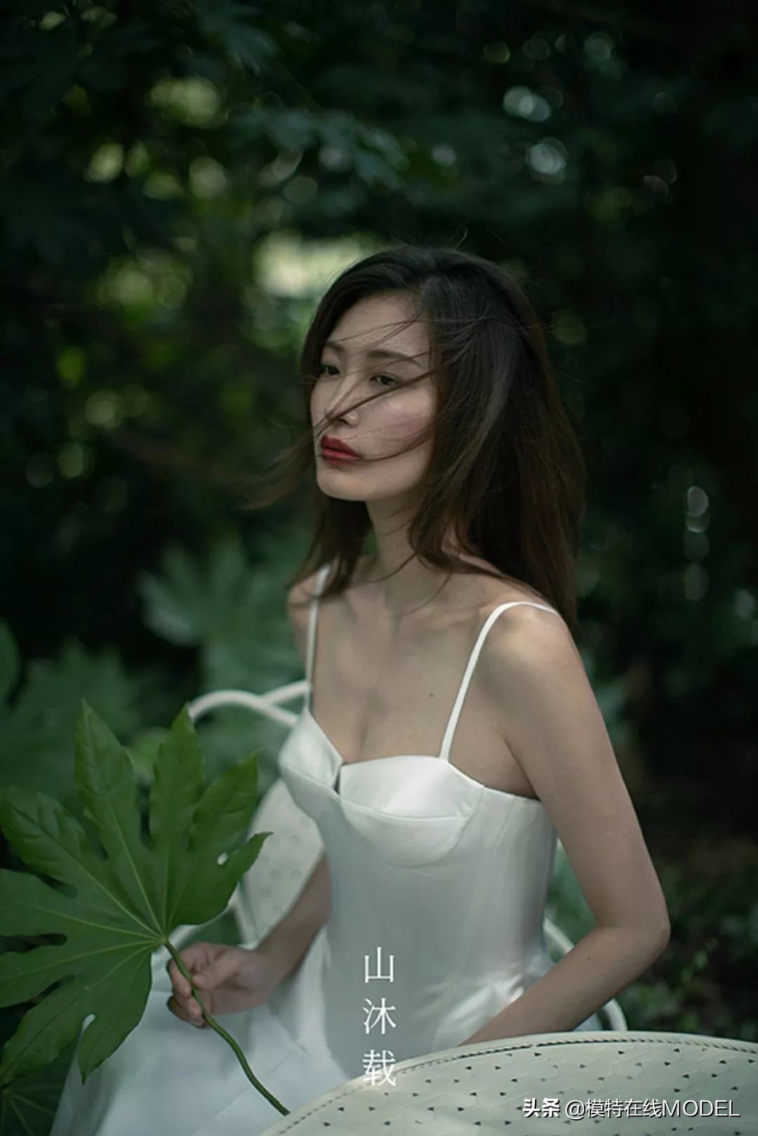 平面模特拍摄姿势新手教程,平面产品拍摄技巧