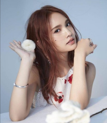 脸上有痣的女人会有什么特征,脸上有痣的女人天生就是大美人