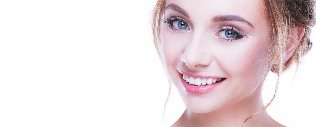 一旦出现这3种变化，十有八九是眼角纹，这三类人最好去查一下