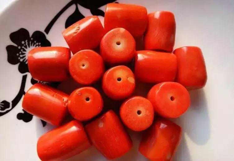 花了近20000块抢漏，抢来的却是3块破石头！