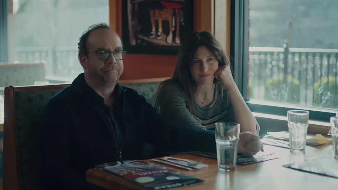 夫妻间的床榻隐私，就这么被拍出来了？