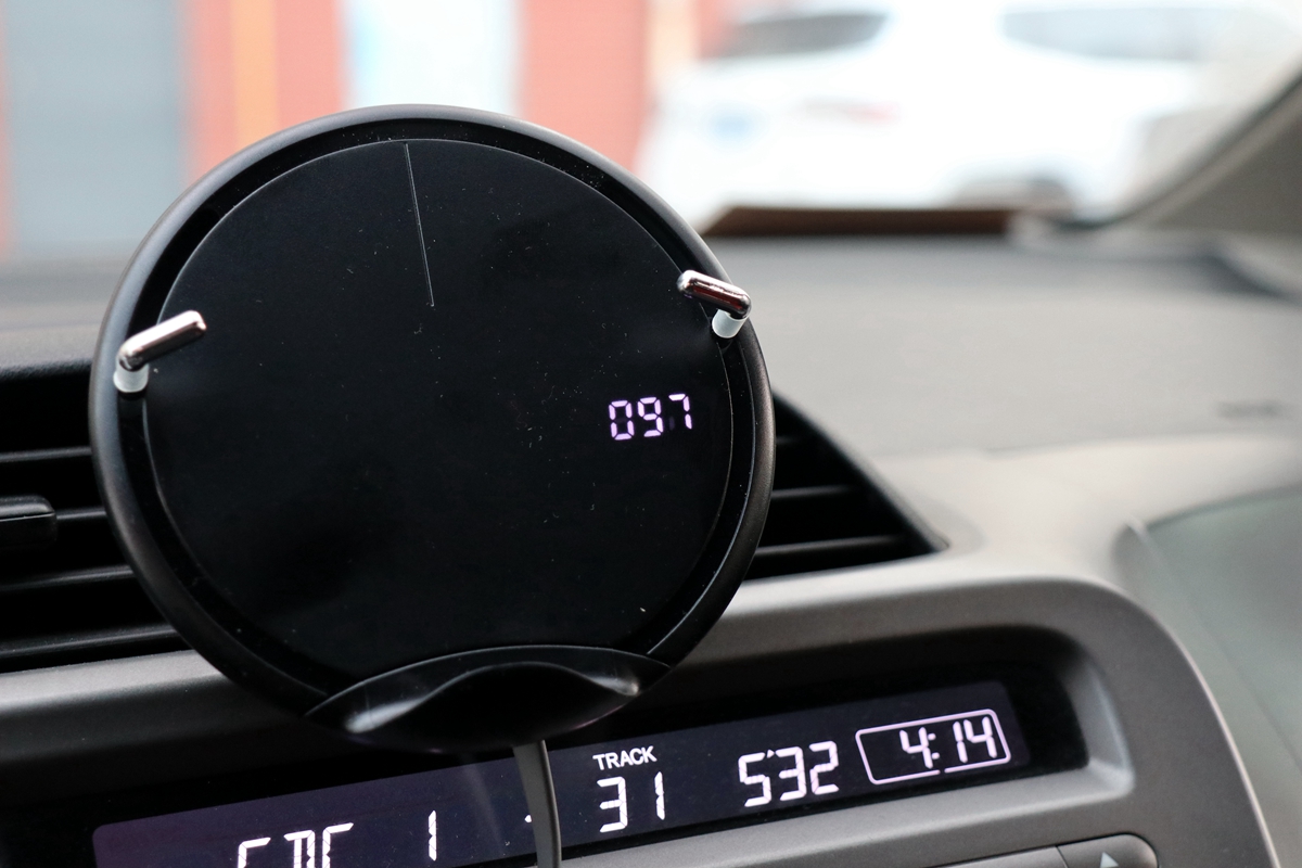 可以监测空气质量的车载快充，麦泡MIPOWPOWERCLIPAD评测