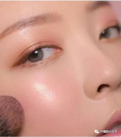 没这10样产品,我根本不敢出门!外出旅行化妆包大公开