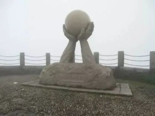 很有深度的雕塑,一般的雕塑