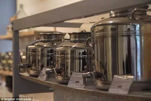 德国俩姑娘开了一杂货铺：零污染，不包装，回归食物本质，超火爆