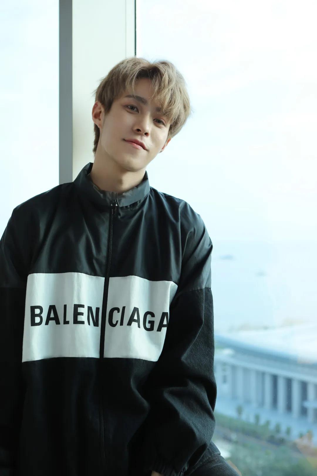 oner展示一下什么叫成年男团,成年男团oner三个野路子的人