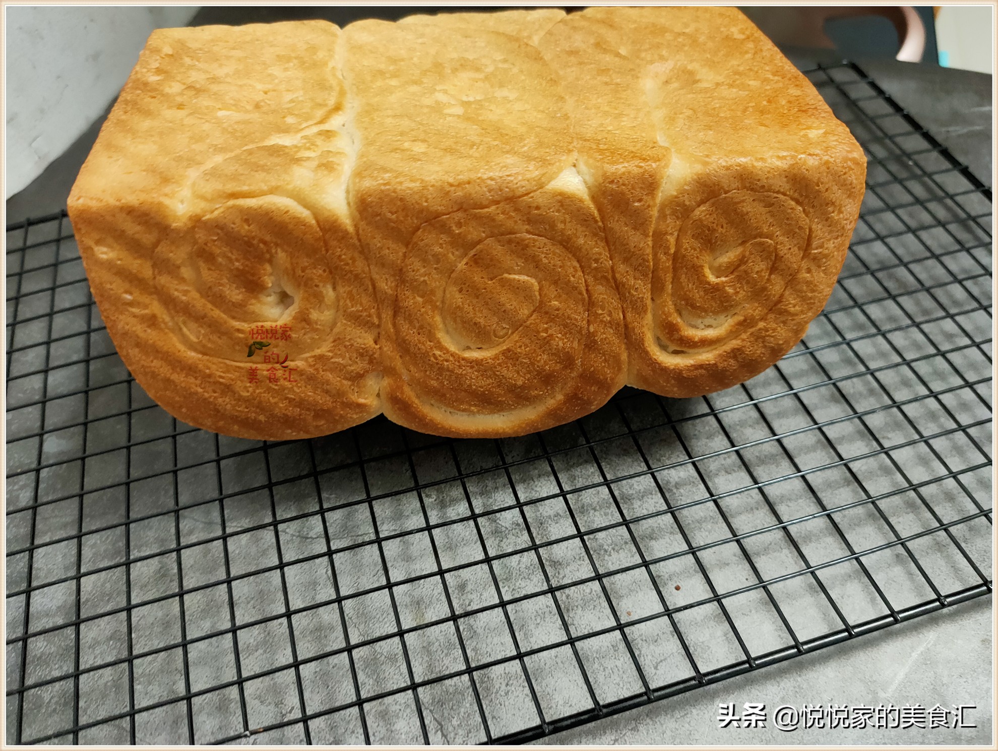 吐司面包做出来为什么塌陷,吐司面包做法不出膜
