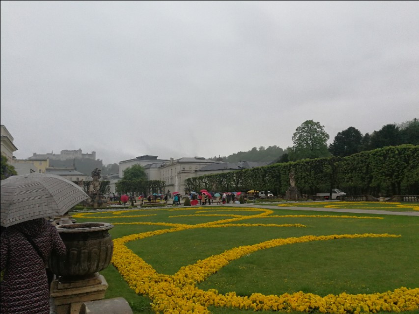 雨中奥地利乡村风景,奥地利小镇美景