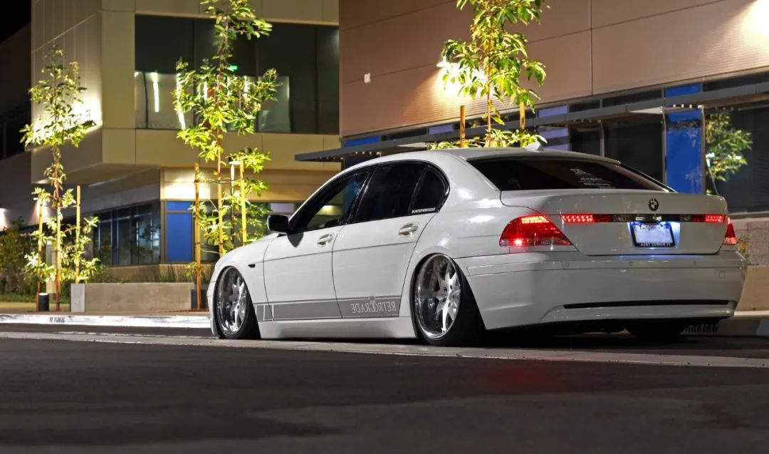 宝马7系和x7内饰哪个好,宝马7系和宝马x7哪个好