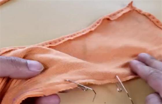 旧毛衣怎么改马桶垫,旧毛衣改造马桶垫方法