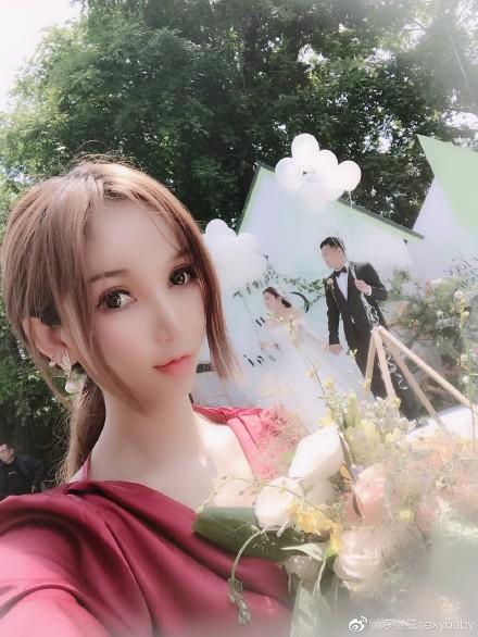 除了张曼玉、范冰冰，网红也难逃蔡明定律，额宽眼大犹如外星人