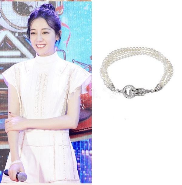 珠宝衣服怎么搭配显档次 (衣服颜色与珠宝搭配技巧)