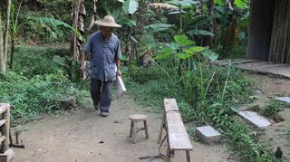 【设计篇】61岁中国大爷火爆外媒！“玩”木头让上亿老外看傻眼！