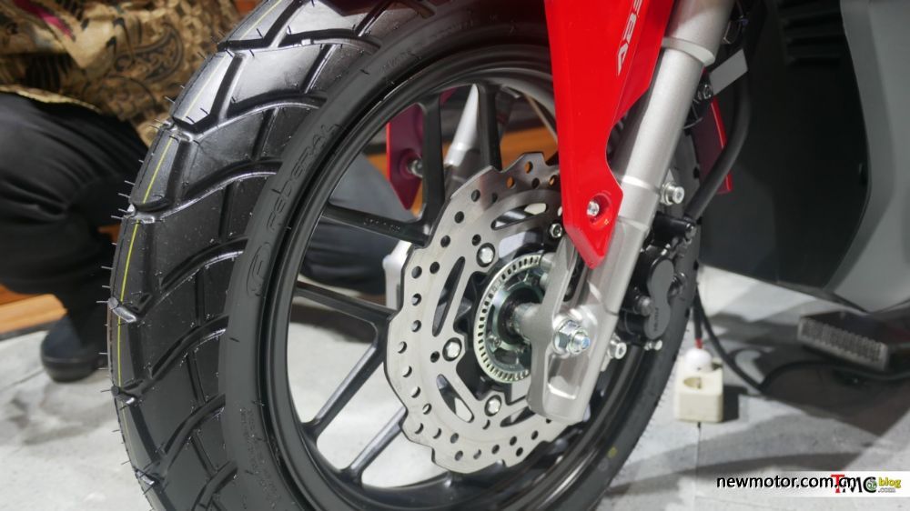 本田x-adv150摩托车,本田x-adv150试驾