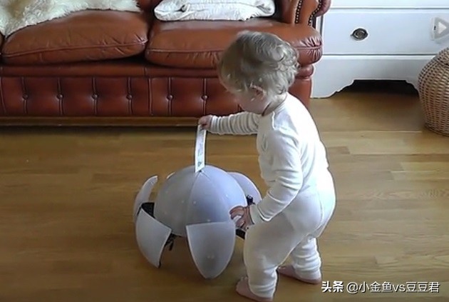 能翻滚的机器人,能爬能滚的机器人