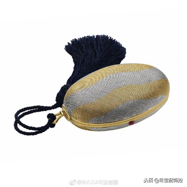 阿娇硕大钻戒完整版,阿娇戒指