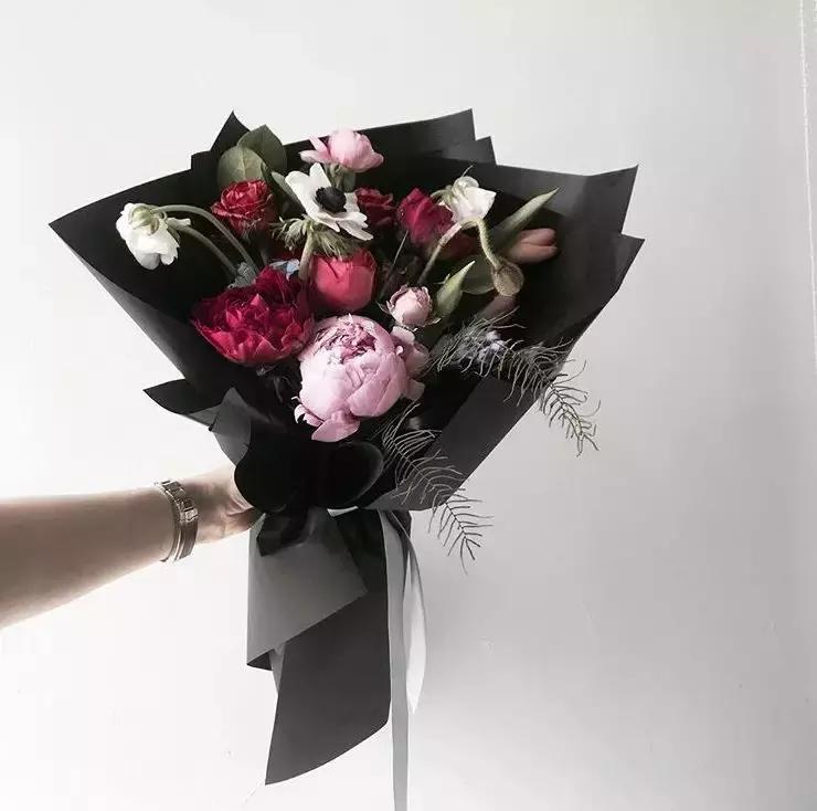 花店靠什么赚钱,花店一年大概赚多少钱正常