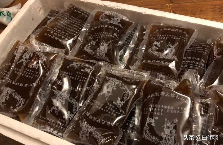 红肿硬块痘痘没有脓怎么快速消退,红肿痘痘不疼了但是还是有包