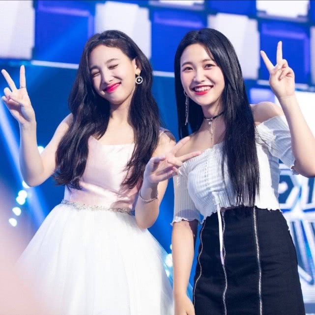 twice中娜琏翻白眼,twicelikey娜琏