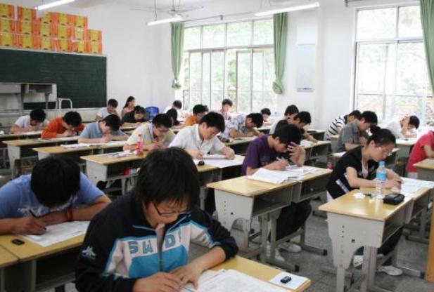 国内比较好的二本院校推荐,推荐三所好就业的二本大学