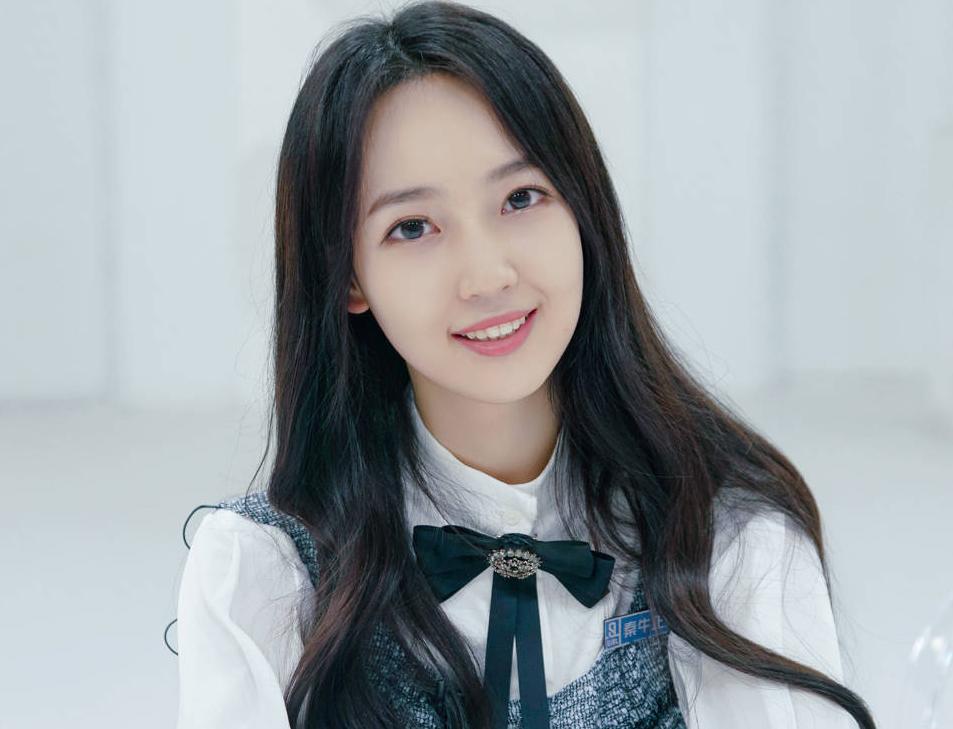 模仿杨超越?唱跳比赛来个“朗诵”表演真的合适吗?