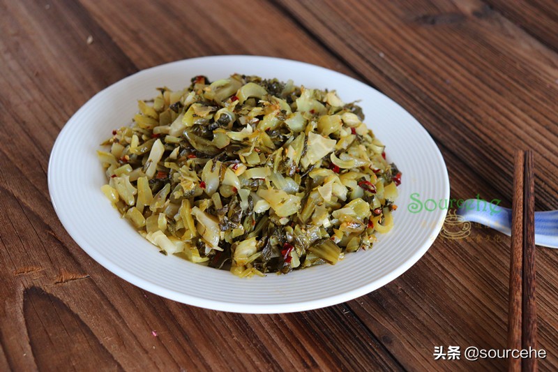 大厨教你酸菜怎么炒好吃,怎么做的酸菜又爽口又入味