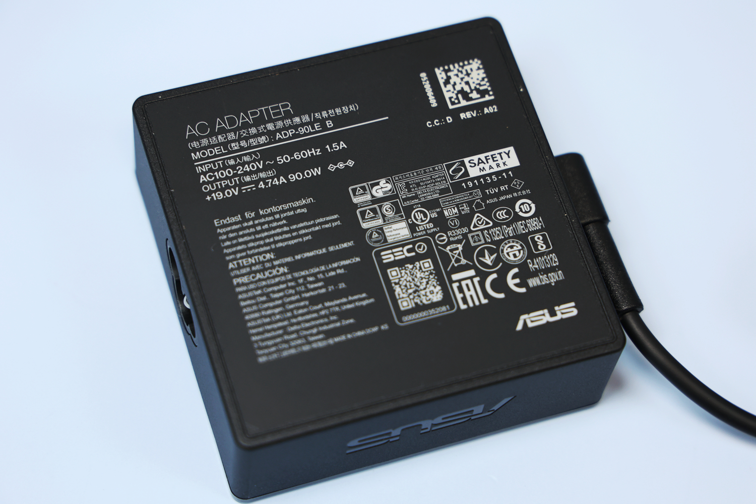 华硕绝景xg27aq和pg279q,rogxg27uq27寸4k144hz显示器