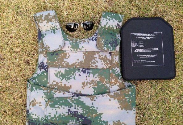 美国大兵为什么穿防弹服,美国大兵穿中国防弹衣吗