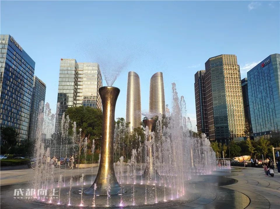 成都最贵的街天府二街,成都最真实探店