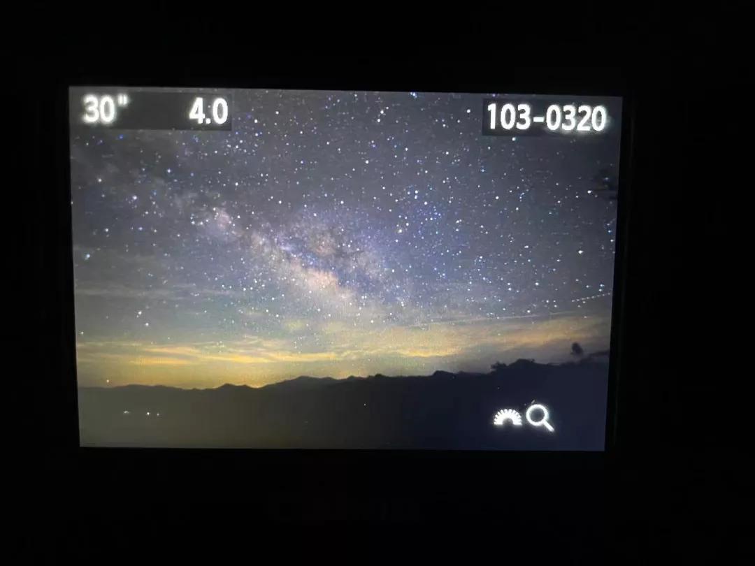 手机拍银河用什么镜头,手机的专业模式能拍视频吗