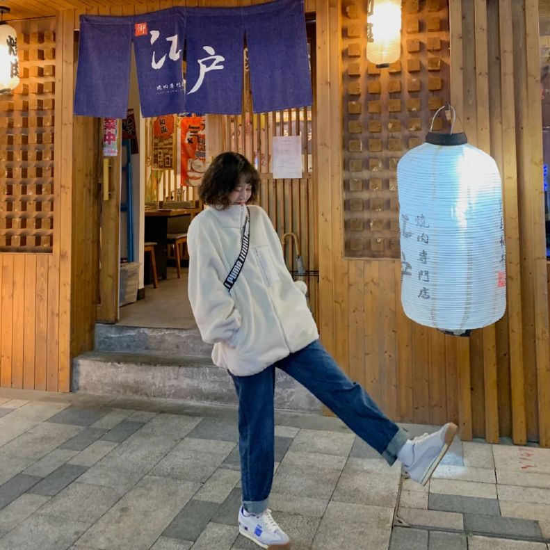 矮个子女生穿什么运动鞋好看,女生百搭运动鞋高级感