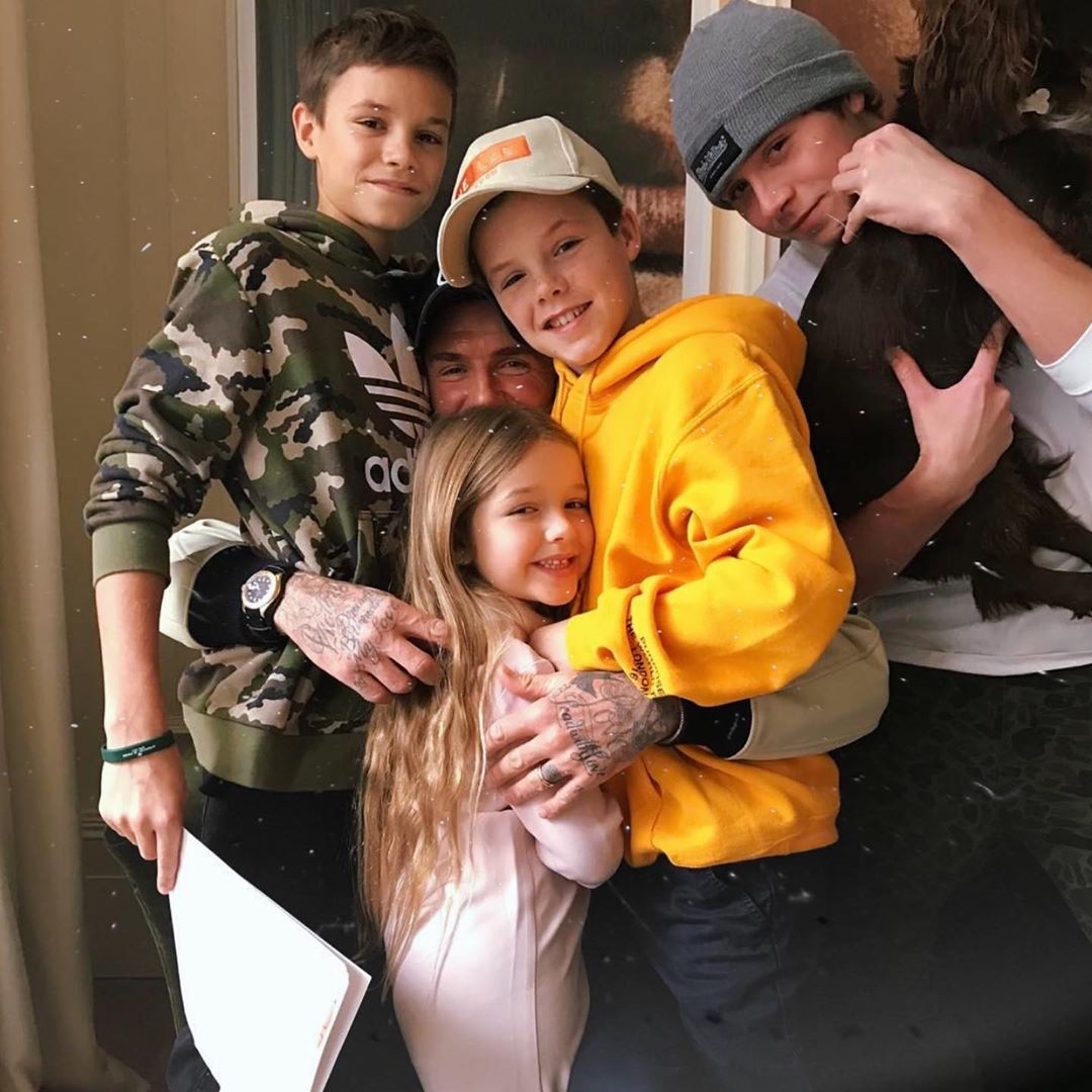 小贝和贝嫂颁奖典礼,小贝结婚19周年视频