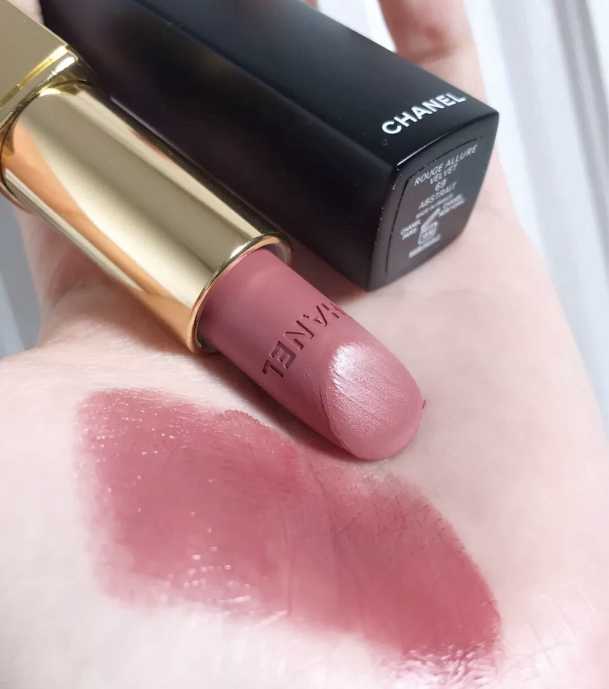 肤色黑适合什么口红纪梵希红丝绒,黄皮二白口红阿玛尼214