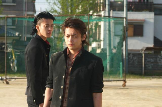 学生打架可能存在的原因,打架之前浑身颤抖是怂吗