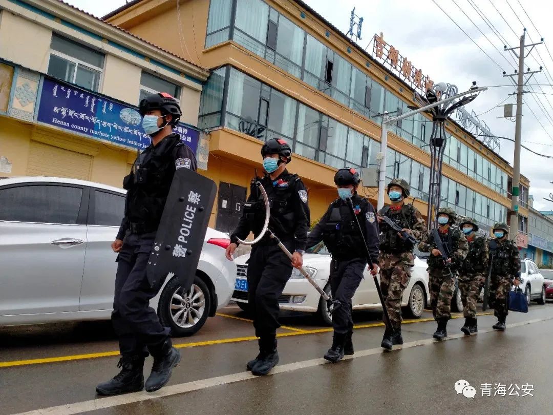 祝福祖国守护百姓健康,祝福祖国繁荣昌盛我在岗